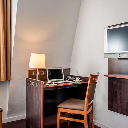 Aparthotel Adagio Access Paris Porte De Charenton Exteriör bild